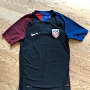 Men's small USA Soccer Jersey